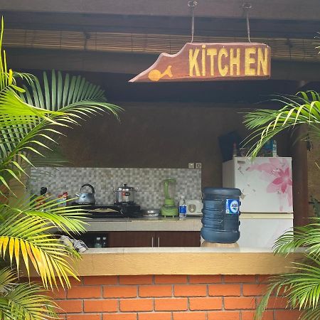 קנגו Krisna Homestay מראה חיצוני תמונה